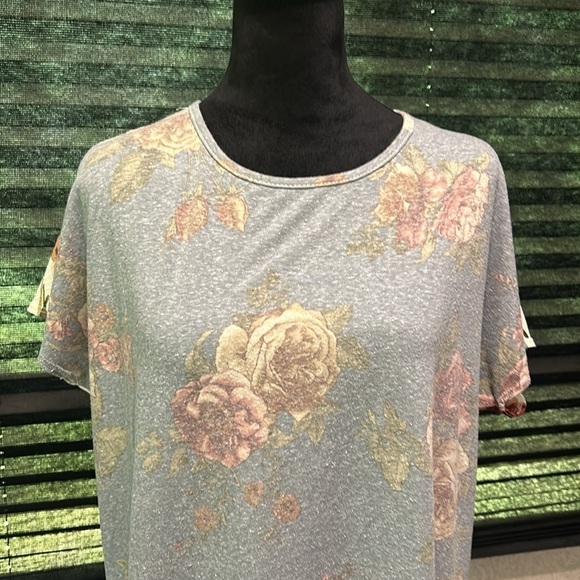 #m2d Women’s SS Round Neck Mixed Floral Print T-Shirt Size Large - Picture 6 of 7